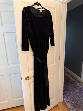 Long Sleeve Black Velvet Jumpsuit with Waist Sash